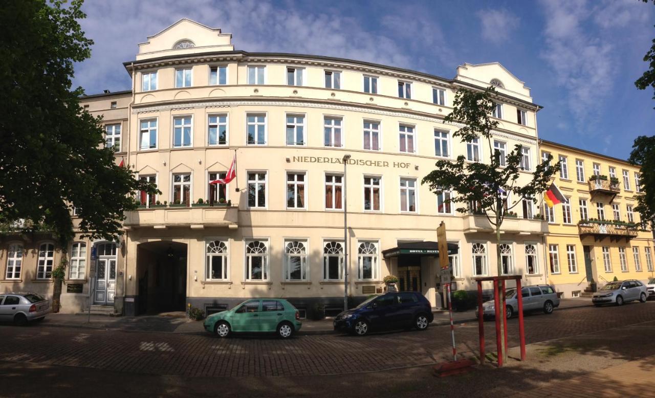 Hotel Niederlaendischer Hof Schwerin  Exterior foto